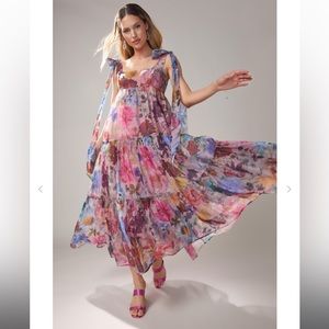 Gorgeous floral formal dress from Francesca’s! Never worn